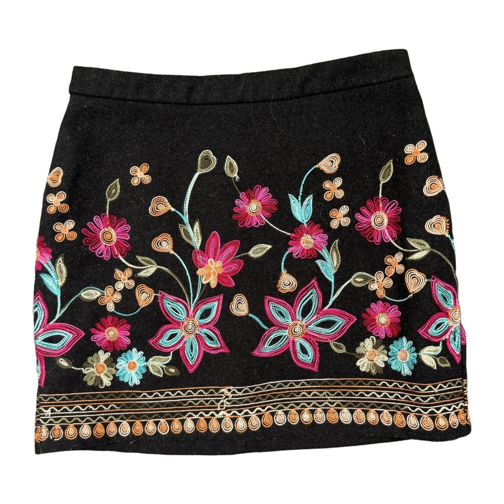 Hayden Los Angeles Embroidered Floral Mini Skirt Black Womens Small Boho